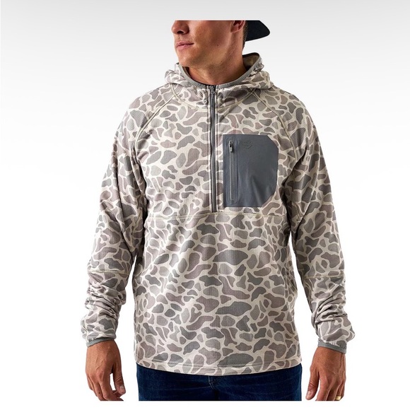 NWT Burlebo Blaze Tech Quarter Zip Pullover Classic Deer Camo - Picture 1 of 4